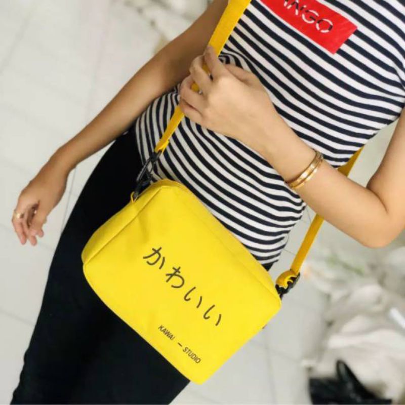 TOTEBAG WANITA MOTIF LUCU