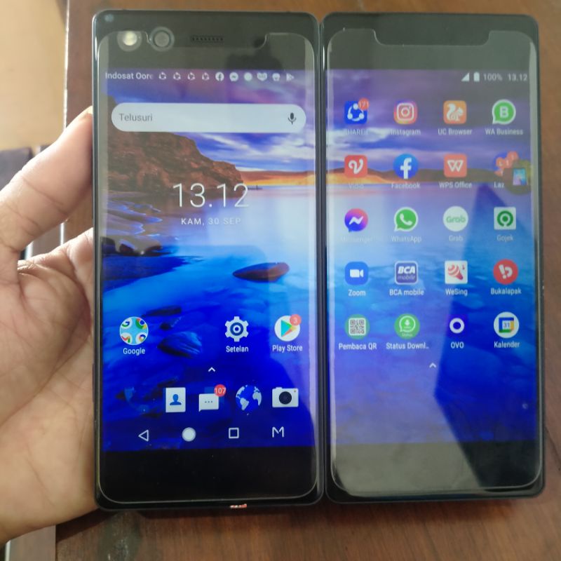 ZTE Axon M dual layar 4/64 Sudah 4G LTE full set lengkap seperti baru masih segel dan garansi