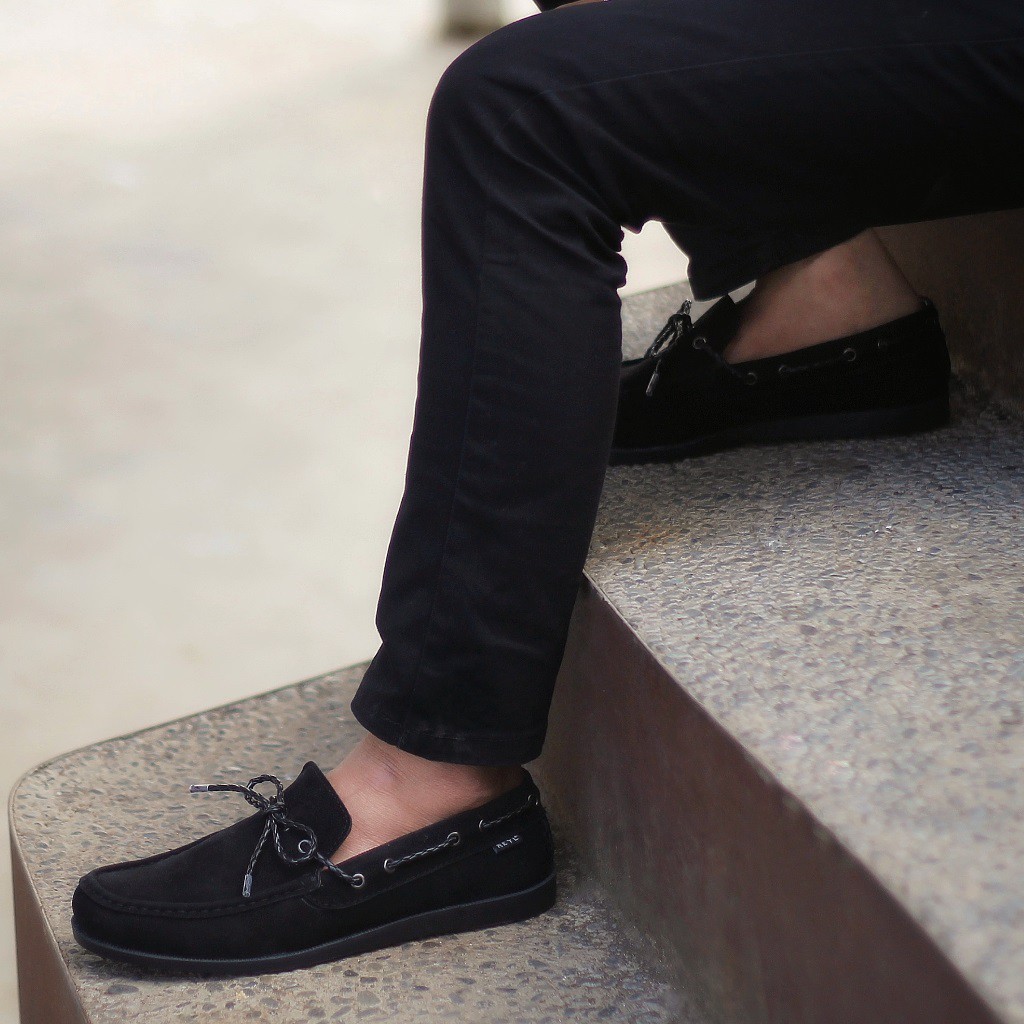 LICK NAVY ORIGINAL x REYL MAN Sepatu Slip On Biru Dongker Pria Slop Simple Casual Formal Kerja Kantor Selop Jalan Santai Kuliah Hangout Main Nongkrong Loafers Resmi Kantoran Pesta Kondangan Loafer Distro Semi Kulit Premium Footwear Keren Terbaru Kekinian