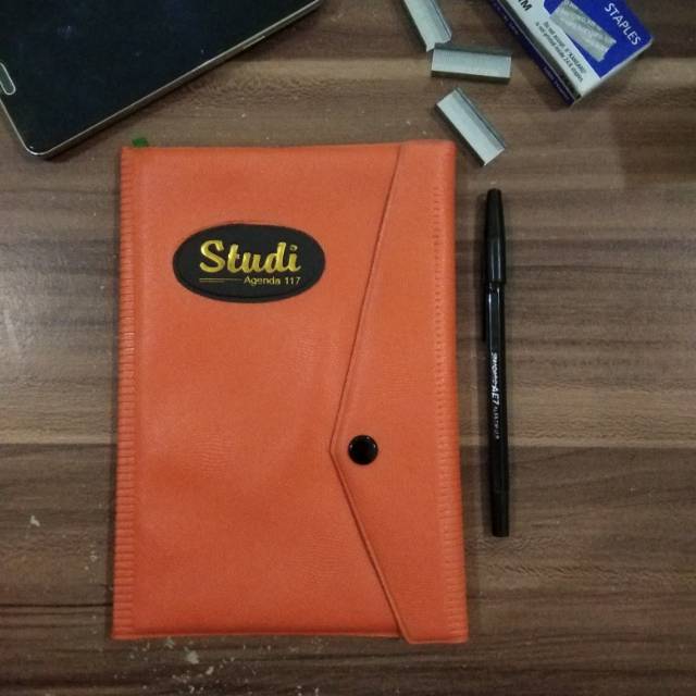 

Note Book Buku Tulis Buku Catatan Buku Murah Agenda STUDI 117 Orange