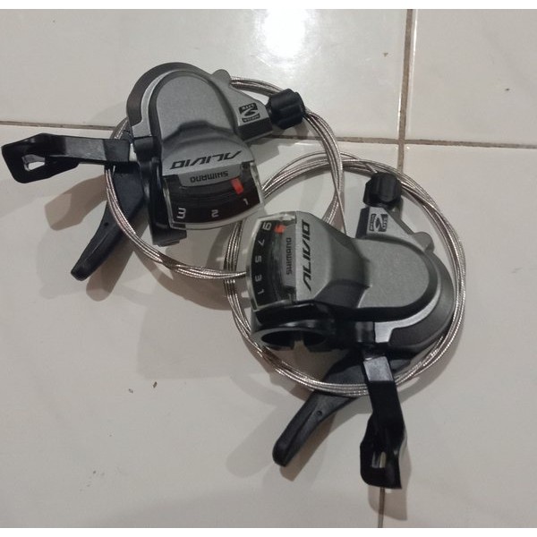 GOES Sehat                          mini groupset 9 speed shimano alivio 3 item