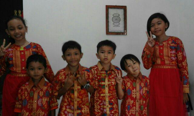 Dress & Kemeja Batik Anak Solo Thalita