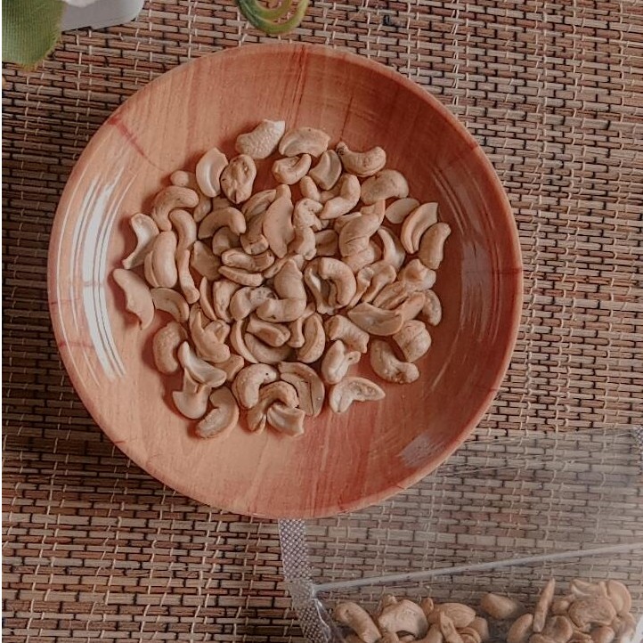 

Kacang Mete Mede Pecah Belah LWP