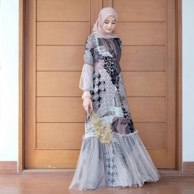 SYAHLA DRESS BY KALEELA