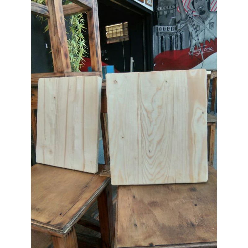 Papan jati Belanda lebar
