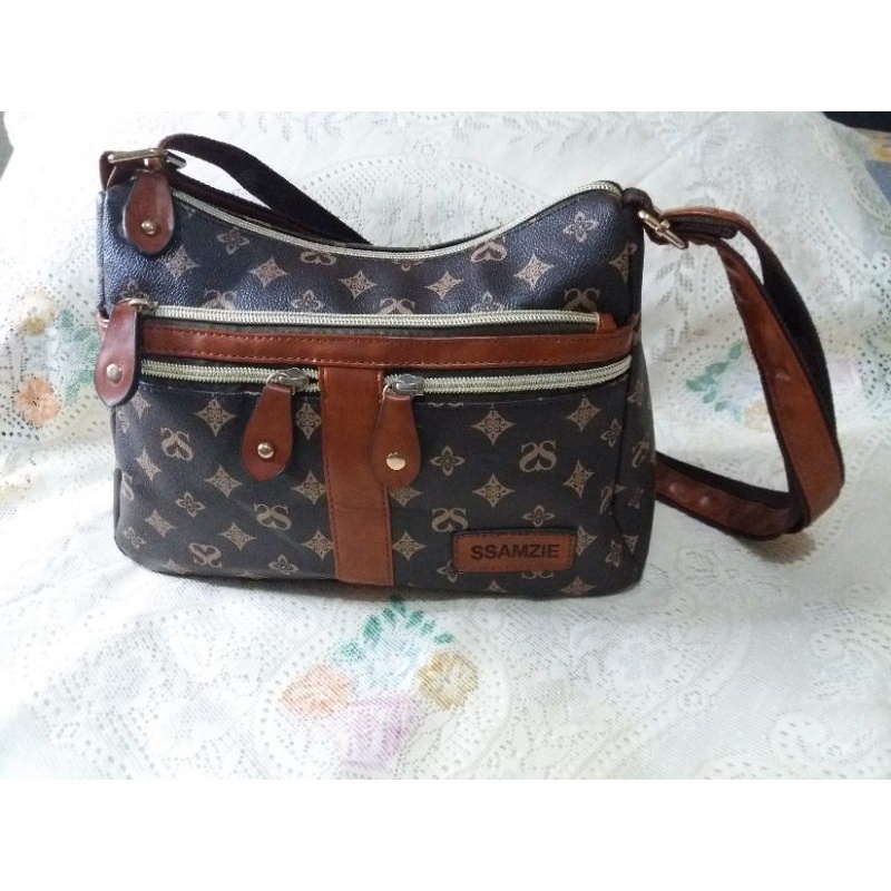 Tas Ssamzie (Sling bag/Shoulder bag)