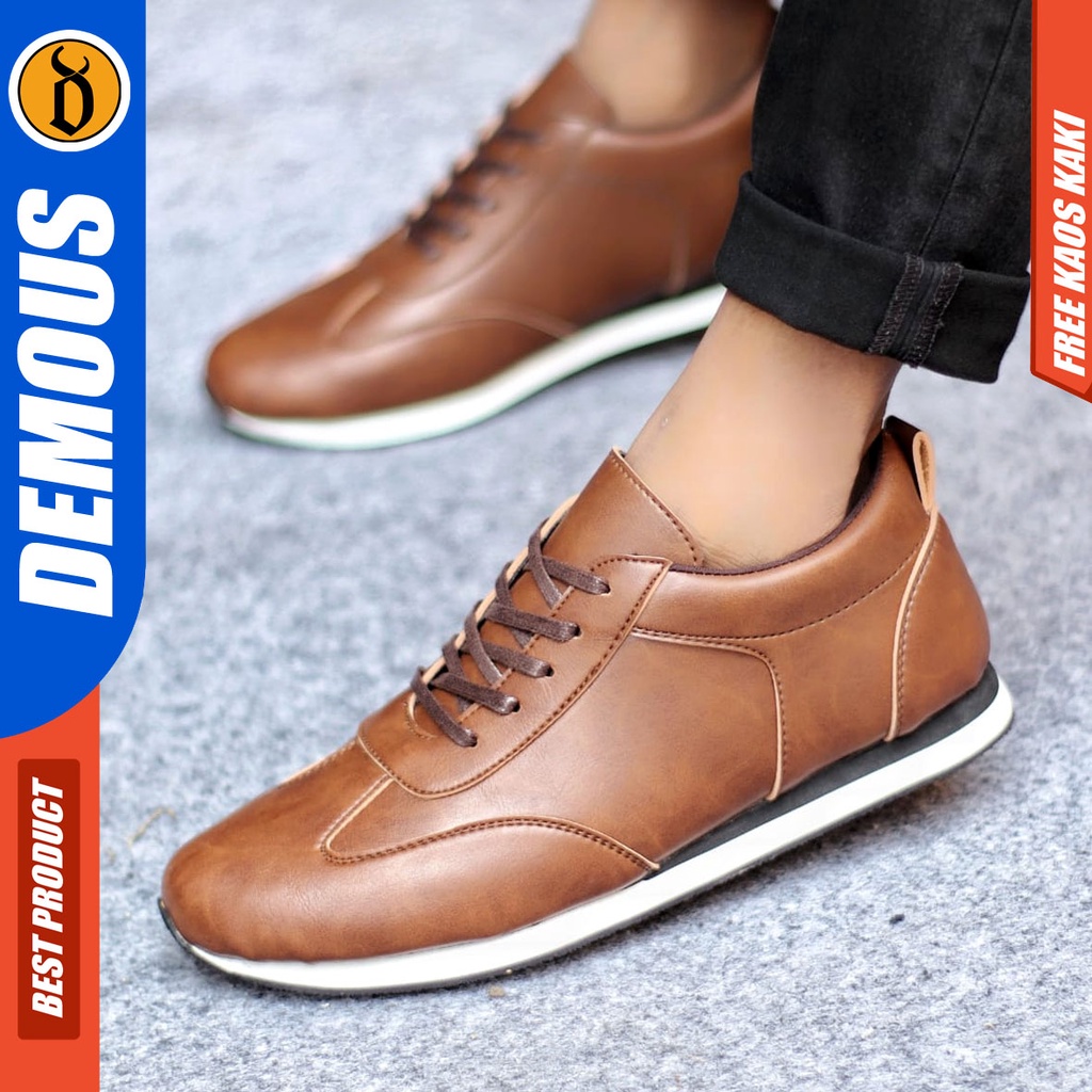 Sepatu Casual Pria Sneakers Hitam Kasual Kulit Pu Kekinian Kerja Kuliah Kantor Fashion Shoes Terbaru DEMOUS RONERO