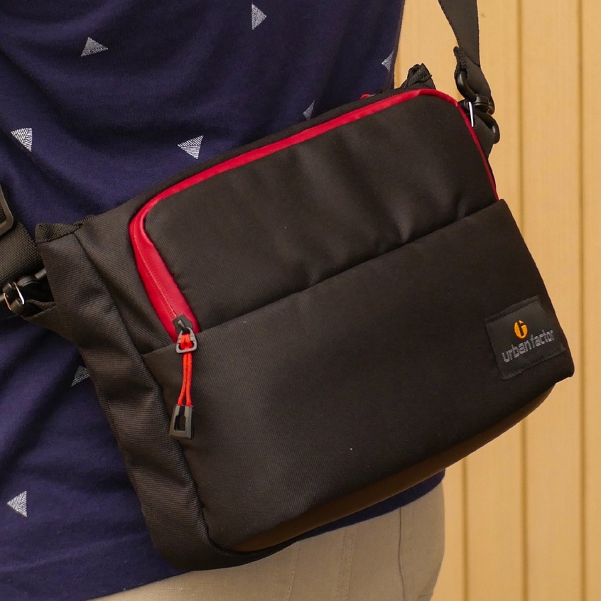 TILTON BLACK |ManNeedMe x URBAN| Tas Selempang Pria Tas Pinggang Waist Bag ORIGINAL