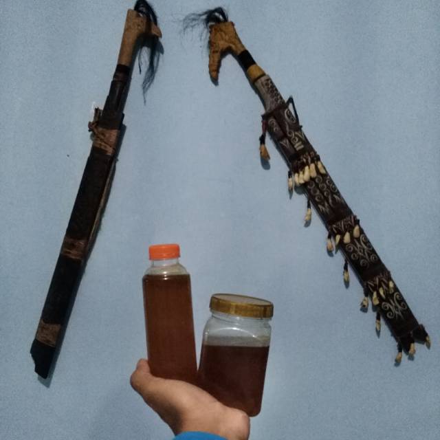 

Madu Hutan BORNEO