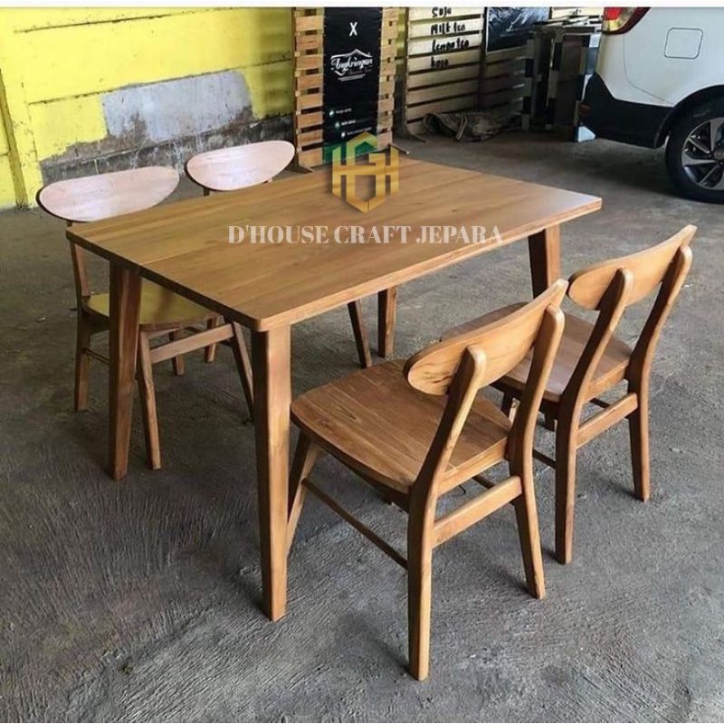 Set Meja Kursi Cafe Vintage Minimalis Kayu Jati ( 1 Meja 4 Kursi )