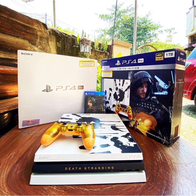 Sony PS4 Pro 1TB CUH 7218B Death Stranding Edition