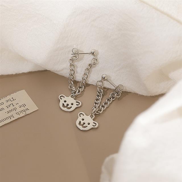 Korea Dongdaemun retro Panda Desain Fashion peri kecil lucu rantai bear anting-anting Korea gaya chi