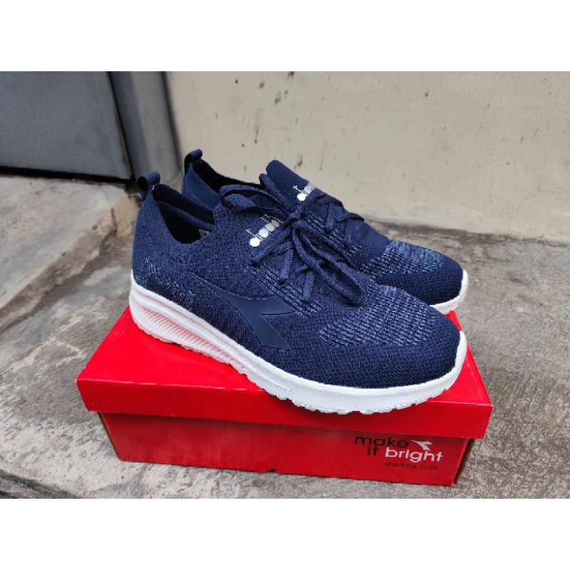 Sepatu Diadora Casello Navy
