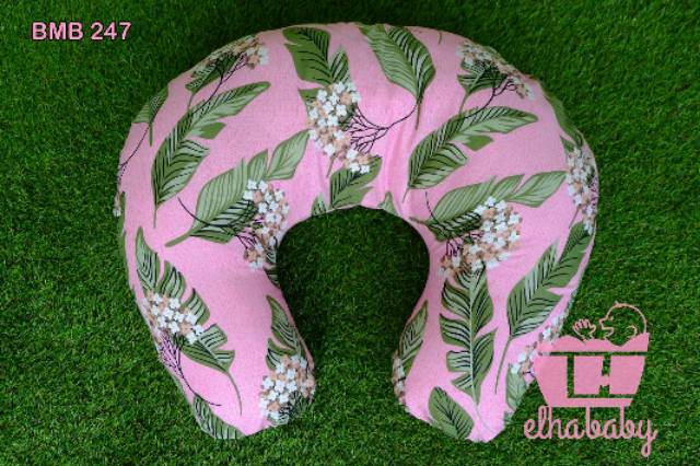 Bantal Menyusui P65xL62XT18 CM Merk Omiland