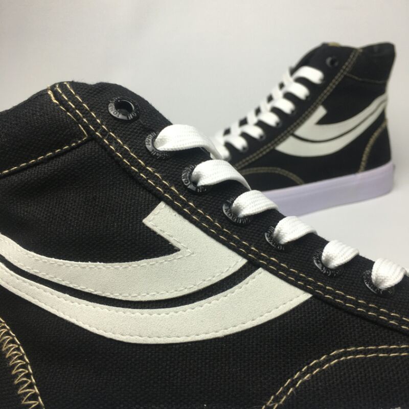 SEPATU JOHNSON ORION HIGH