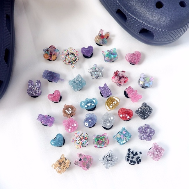 (READY STOCK) JIBBITZ CROCS AKSESORIS SEPATU RESIN BENTUK HEART/STAR/BEAR/LOGO BTS/BT21