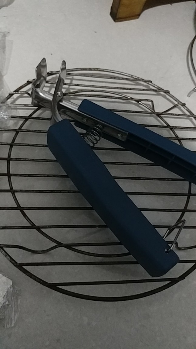 Penjepit Panci Anti Panas Capitan Mangkok Piring Anti Panas Alat Penjepit Mangkok Kukus Serbaguna