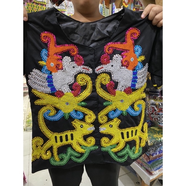 Baju Manik payet dayak Kalimantan