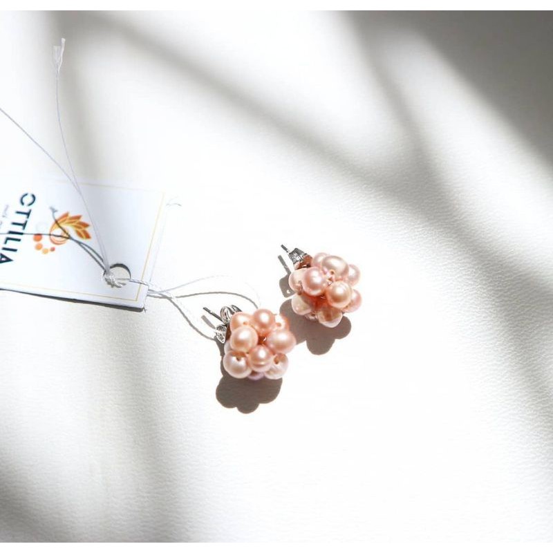 Anting Tusuk Mutiara Air Tawar Pompom