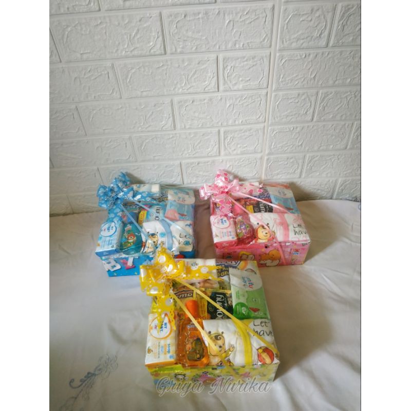 

Hampers bayi/baby hampers baju bayi paket hampers parcel/parsel kado bayi lahiran murah GN01