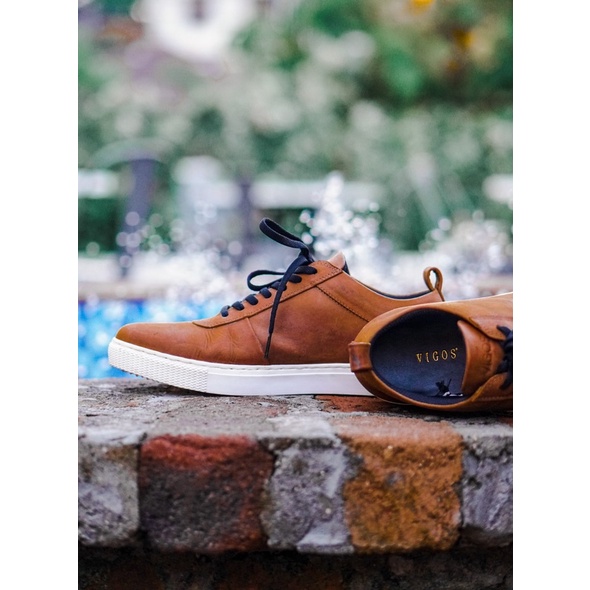 Sepatu Sneakers Kulit Asli - Vigos Orion CH Tan