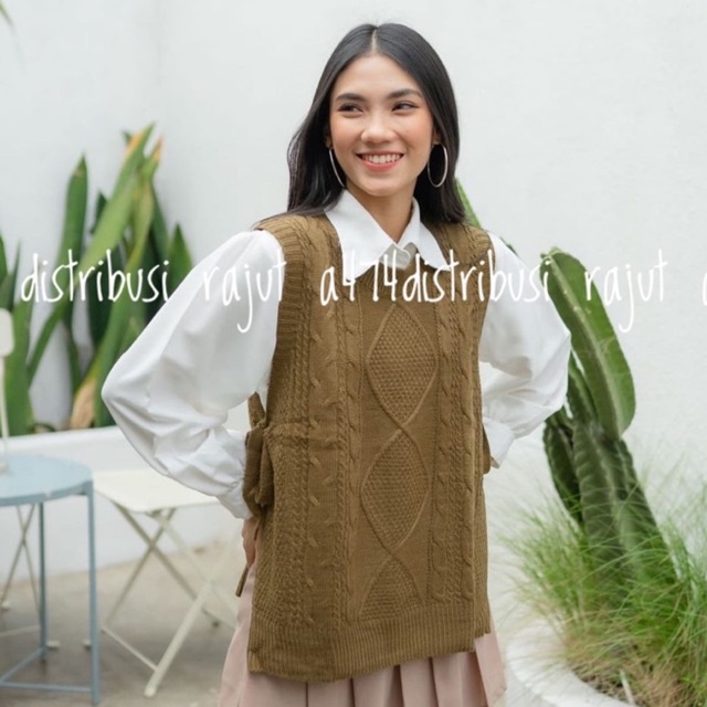 TOKYO VEST RAJUT TALI AIKO OVERSIZE CABLE  TALI VEST JENNY PREMIUM ROMPI RAJUT CABLE WANITA