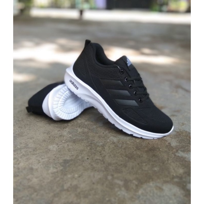 sepatu sekolah adidas hitam putih-hitam polos pria/wanita sepatu kerja