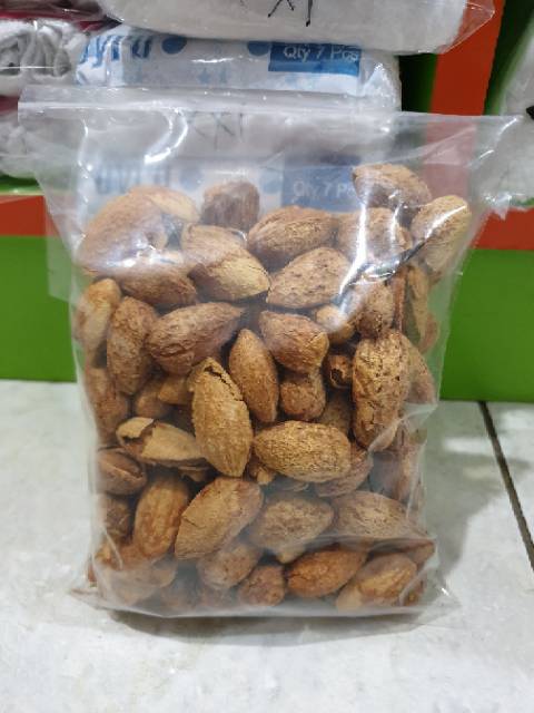 

Kacang Almond Kulit Susu 250gr