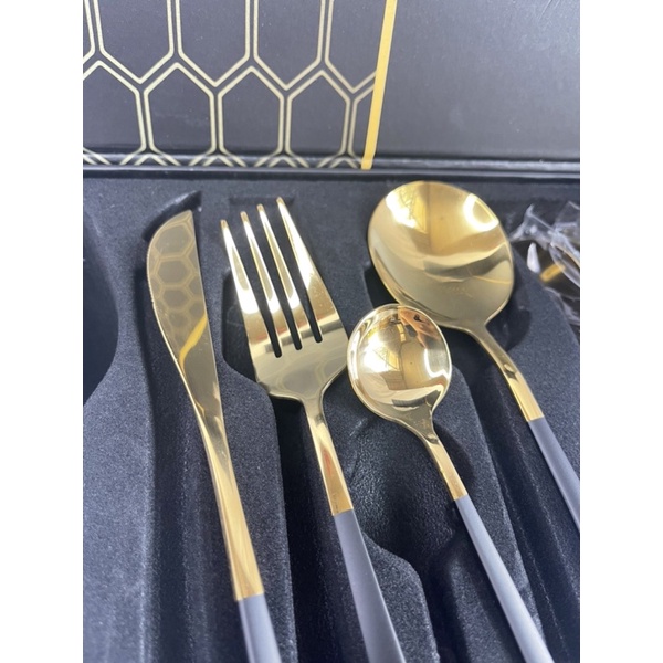 [OBRAL RIJEK] Set Perlengkapan Makan Sendok Garpu Pisau - Black Gold - TW873