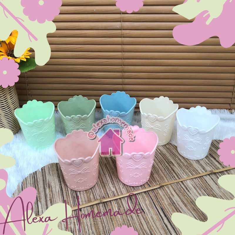 

Buket pulpen / wadah pulpen pita