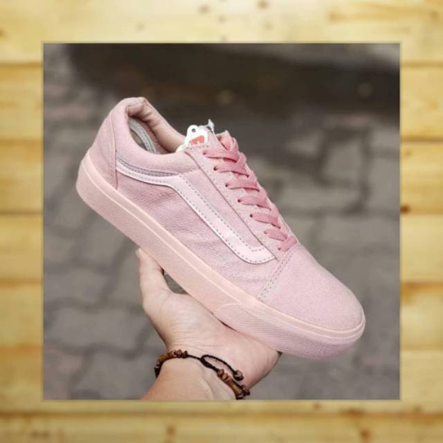 Vans premium / vans murah / vans motif / sepatu kuliah / sepatu pink / sepatu cewek / sepatu keren