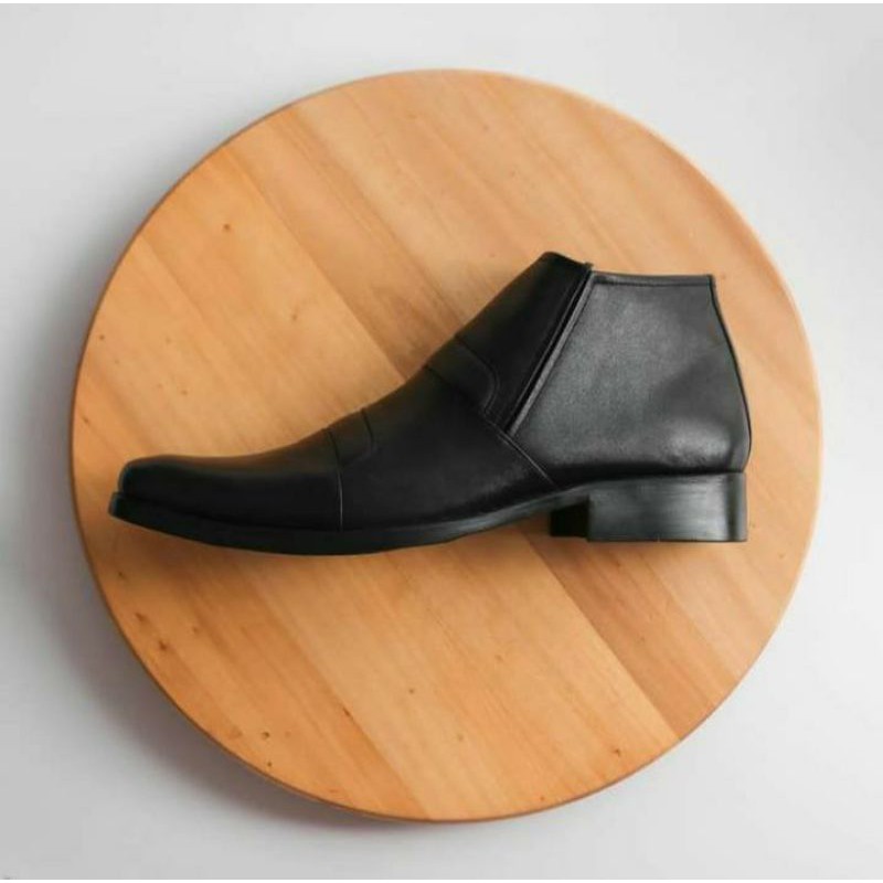 Sepatu Boot Pria Formal/ Boot Pantofel Resleting/ Kulit Sapi Asli Kantoran Kerja Warna Hitam Coklat