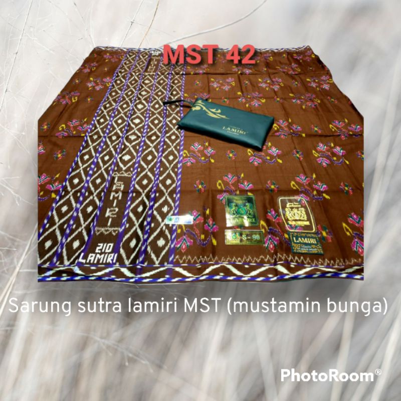 sarung LAMIRI SUTRA MST dan MST rudal lengkap tas (baca diskripsi)