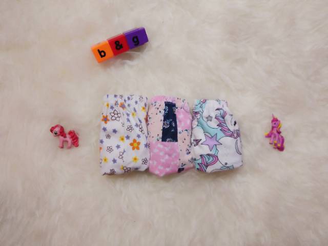 Celana dalam anak perempuan motif campur isi 3pcs