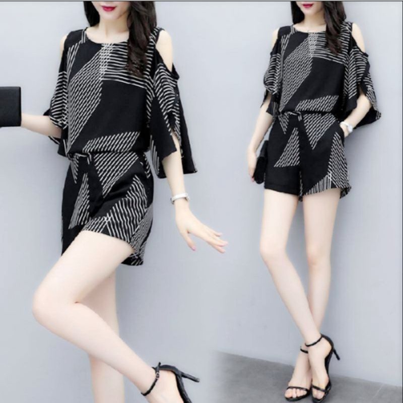 Setelan Wanita Korea Import Dress Unik Cantik Model Terbaru Warna Hitam Putih