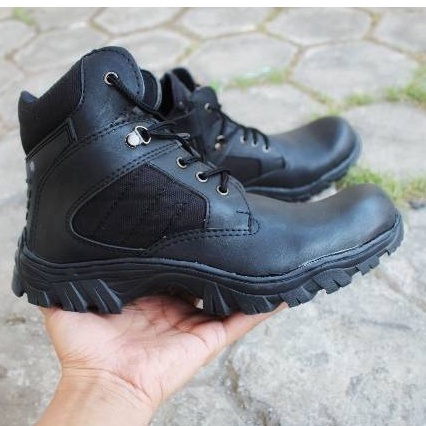 [PROMO 7.7] SEPATU BOOTS PRIA 6 INC BLACK PENDEK SAFETY SHOES KERJA UJUNG BESI TACTICAL 39 - 44