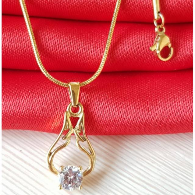 Kalung Fashion wanita import / titanium Gold Antikarat GN046