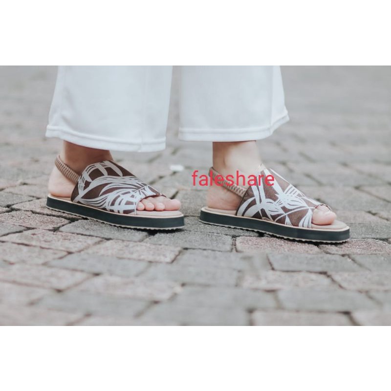 10.10 New sandal flip flop spon ringan Ds01