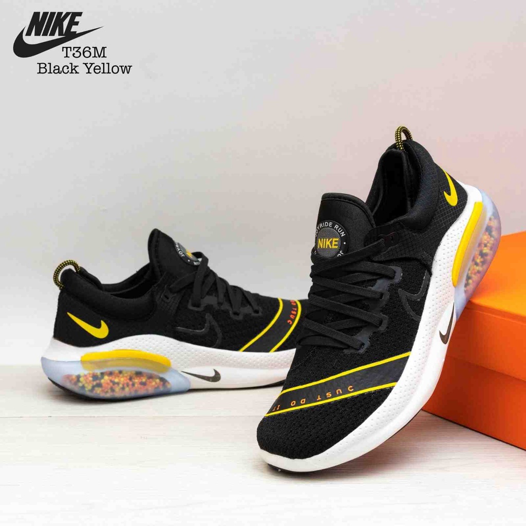 SEPATU COWOK NIKE T36M