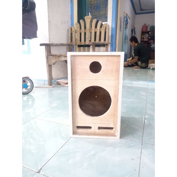 BOX SPEAKER 6 INCHI TWO WAY