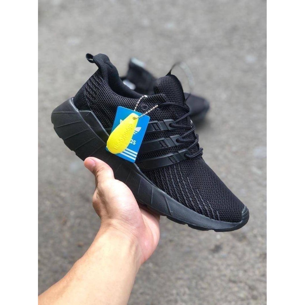 adidas questar flow full black