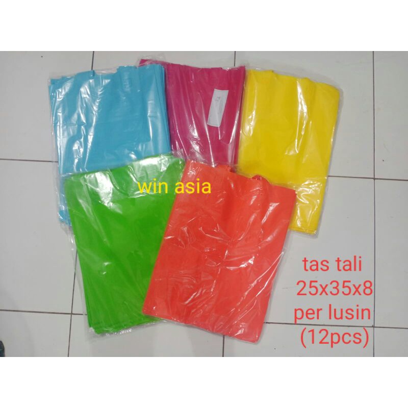 

Per lusin tas tali uk 25x35x8 - tas hantaran - tas berkat - tas syukuran - tas goodiebag - tas murah - tas promosi