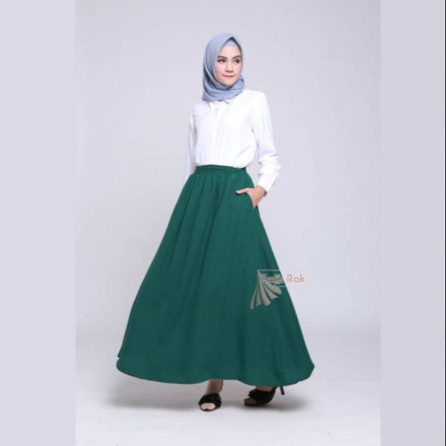 Rok Panjang Wollycrepe Green Bottle- Rok Muslimah Syar'i Elegan dan Nyaman