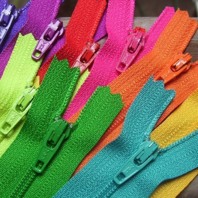 RESLETING YKK 30CM - 35 CM / RESLETING BAJU YKK GIGI 3 READY STOCK