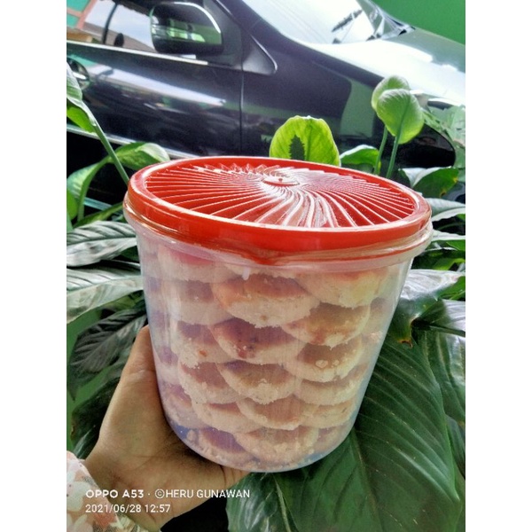 

Kue Kacang