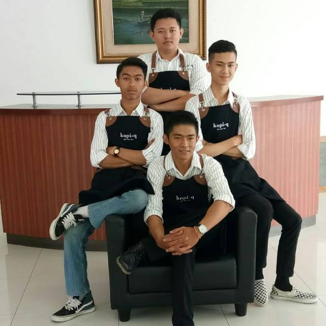 Full apron barista Celemek Cafe Apron barbershop denim retro and synthetic leather varian colour plus bordir logo