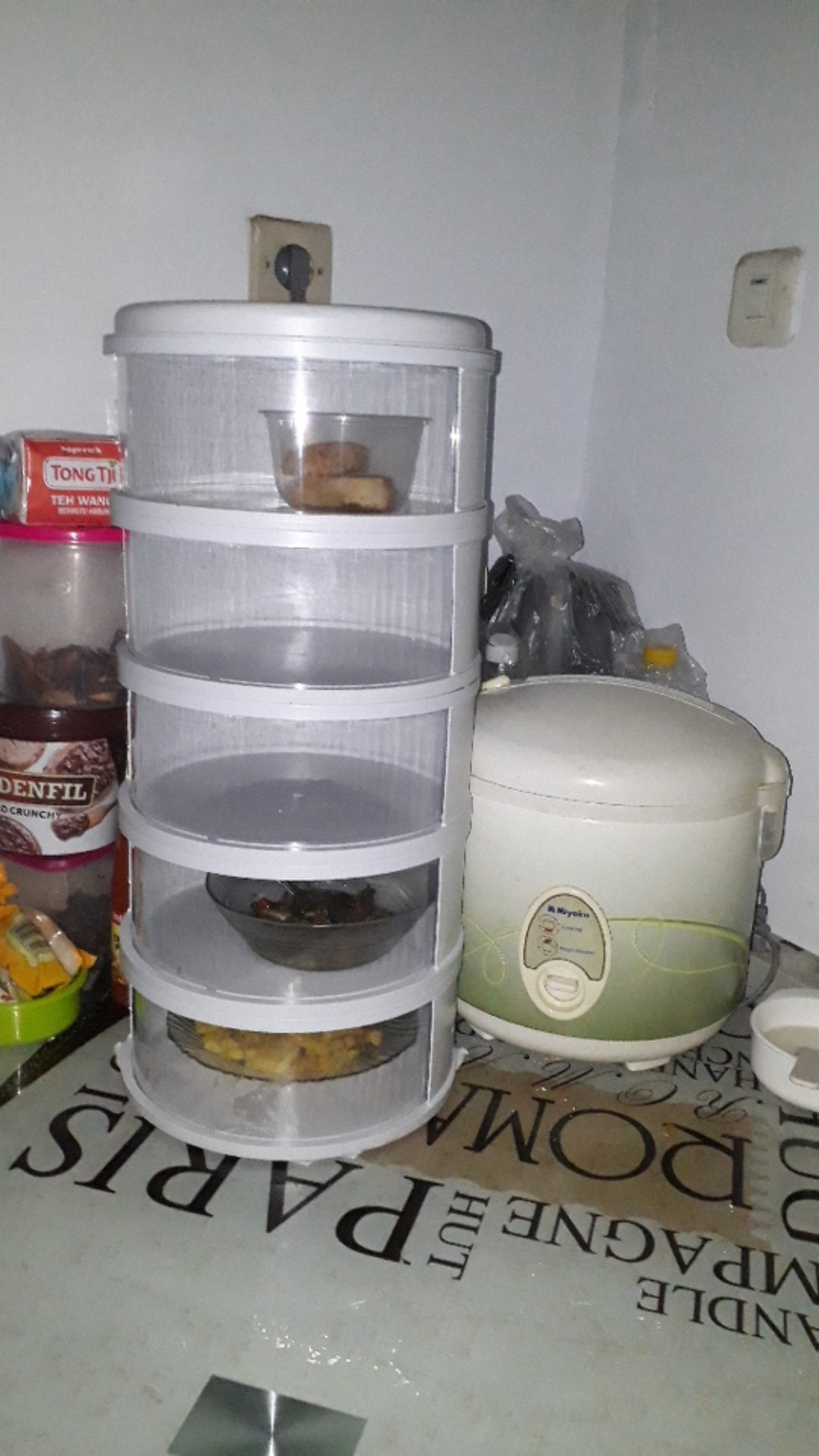 Rak Lauk 4 Dan 5 Susun Warna Polos / Tudubg Saji / Food Storage Only White