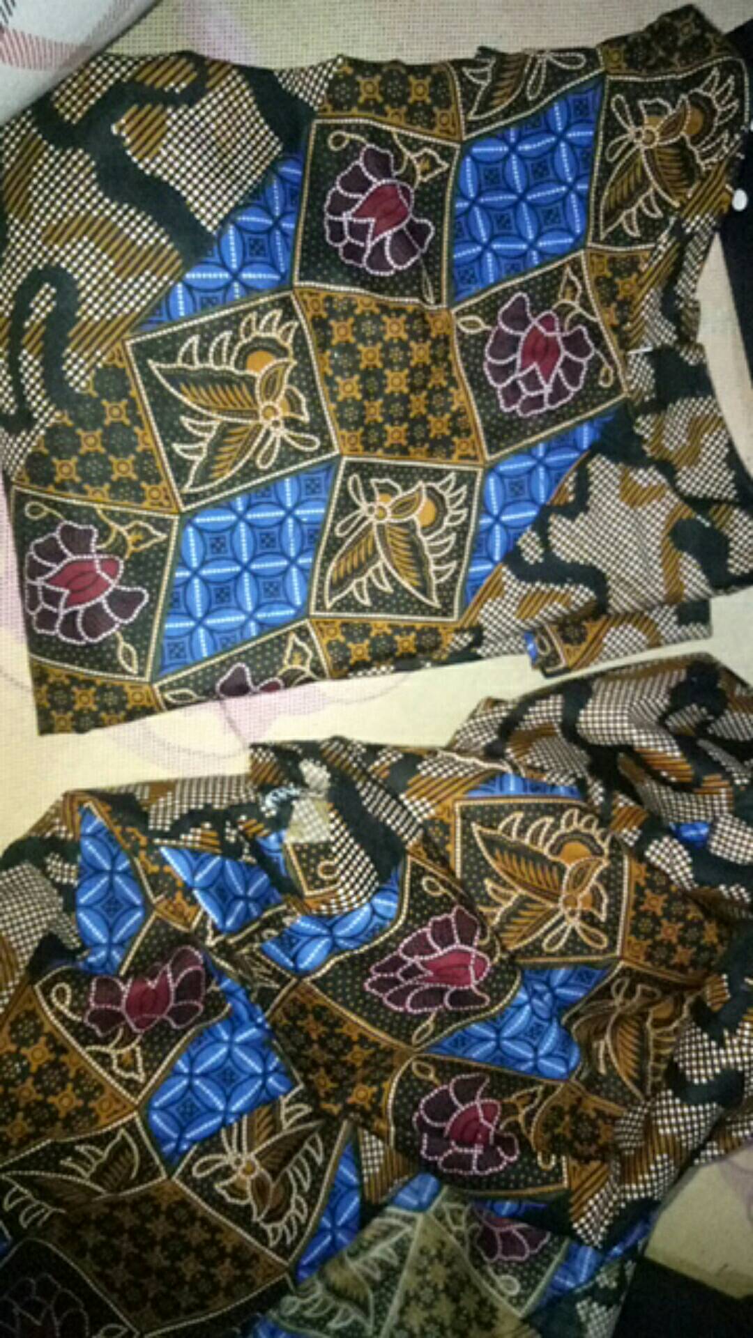 Maura Couple - Sania Ruffle Batik Couple