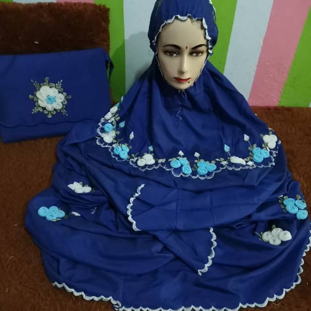 Mukenah terusan dewasa