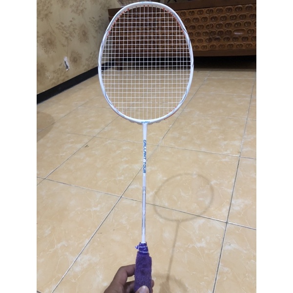 gallant tour like new putih